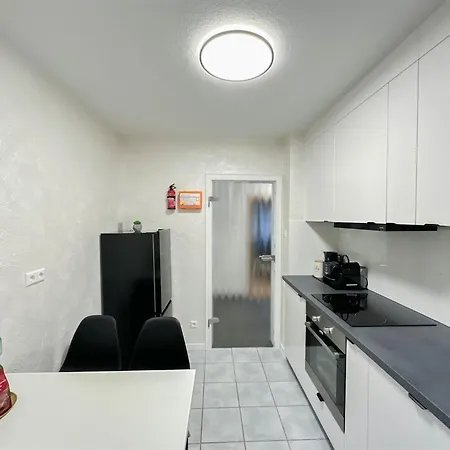 Apartament Alfa Mitte 2 City-lage Berliner Platz Balkon Netflix Kueche Wm L 2br 5 Beds 6 People L Fully Equipped Kitchen & Bathroom