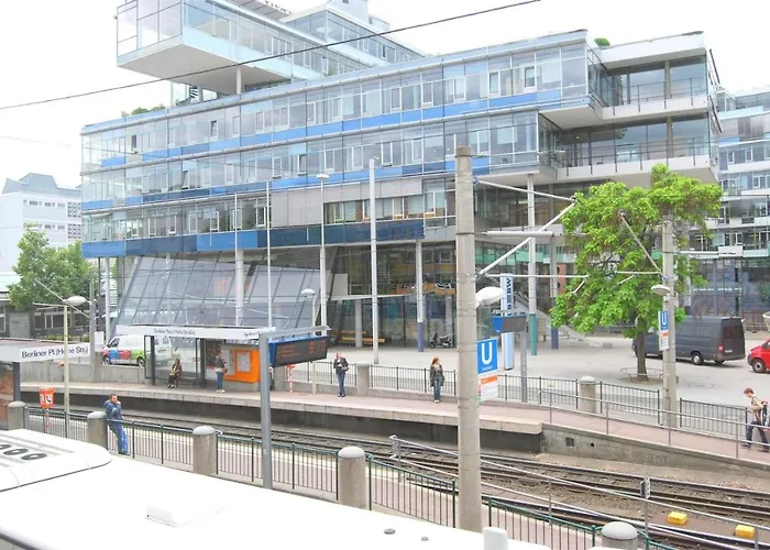 Daire Alfa Mitte 2 City-lage Berliner Platz Balkon Netflix Kueche Wm L 2br 5 Beds 6 People L Fully Equipped Kitchen & Bathroom Stuttgart