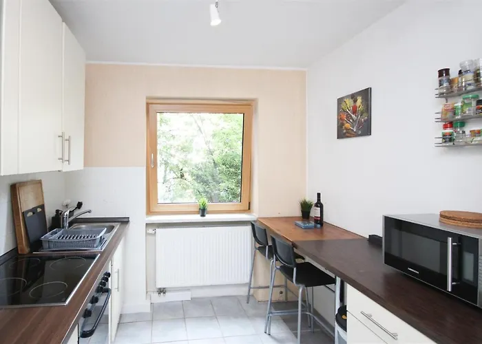Daire Alfa Mitte 2 City-lage Berliner Platz Balkon Netflix Kueche Wm L 2br 5 Beds 6 People L Fully Equipped Kitchen & Bathroom Stuttgart