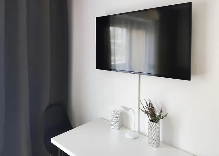 Alfa Mitte 2 City-lage Berliner Platz Balkon Netflix Kueche Wm L 2br 5 Beds 6 People L Fully Equipped Kitchen & Bathroom Daire *