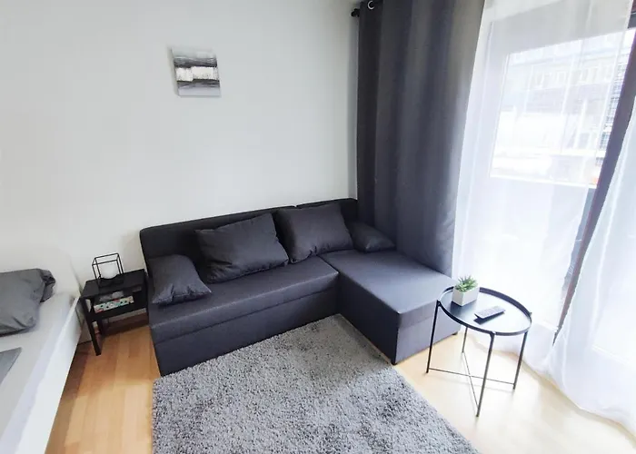 Alfa Mitte 2 City-lage Berliner Platz Balkon Netflix Kueche Wm L 2br 5 Beds 6 People L Fully Equipped Kitchen & Bathroom *