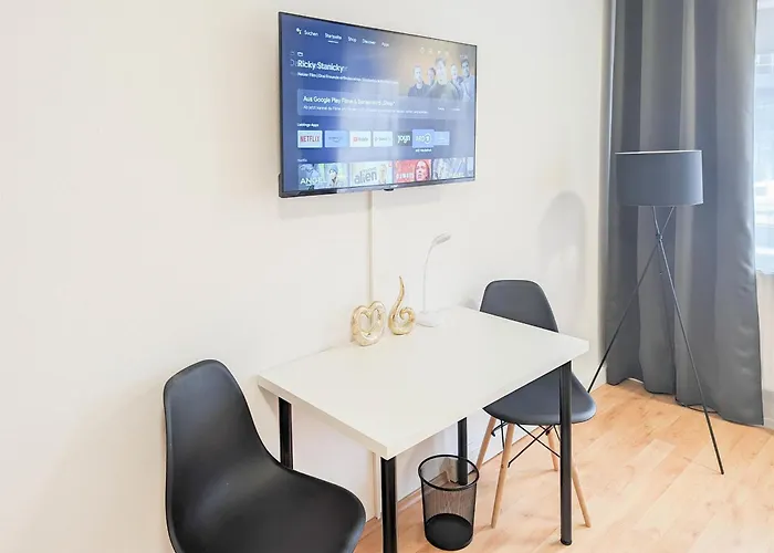 Alfa Mitte 2 City-lage Berliner Platz Balkon Netflix Kueche Wm L 2br 5 Beds 6 People L Fully Equipped Kitchen & Bathroom Daire Stuttgart