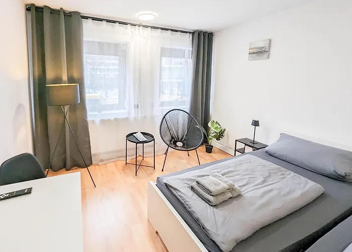 Alfa Mitte 2 City-lage Berliner Platz Balkon Netflix Kueche Wm L 2br 5 Beds 6 People L Fully Equipped Kitchen & Bathroom Daire Stuttgart