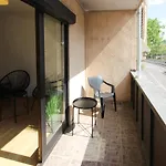 Alfa Mitte 2 City-lage Berliner Platz Balkon Netflix Kueche Wm L 2br 5 Beds 6 People L Fully Equipped Kitchen & Bathroom