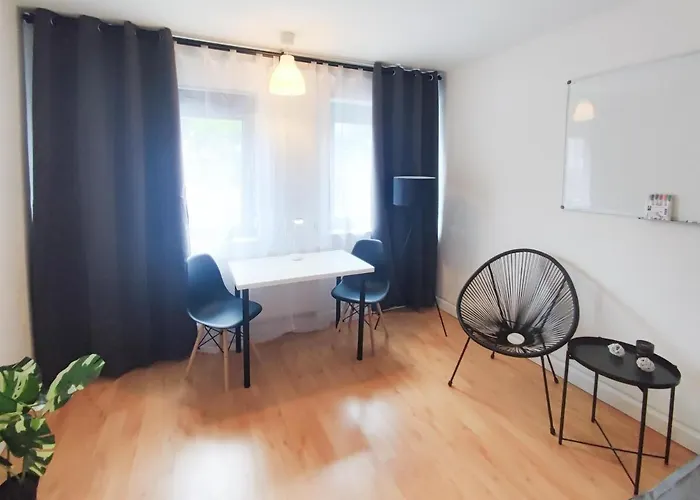 Apartment Alfa Mitte 2 City-lage Berliner Platz Balkon Netflix Kueche Wm L 2br 5 Beds 6 People L Fully Equipped Kitchen & Bathroom